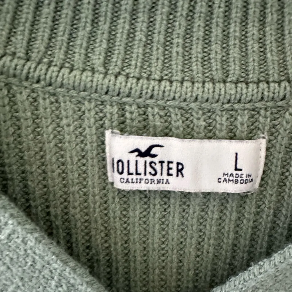 Hollister women’s size large ribbed green and white striped sweater with collar - Image 2