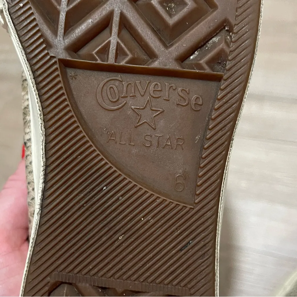 Converse Women's Beige Snake Pattern Sneakers - Image 7