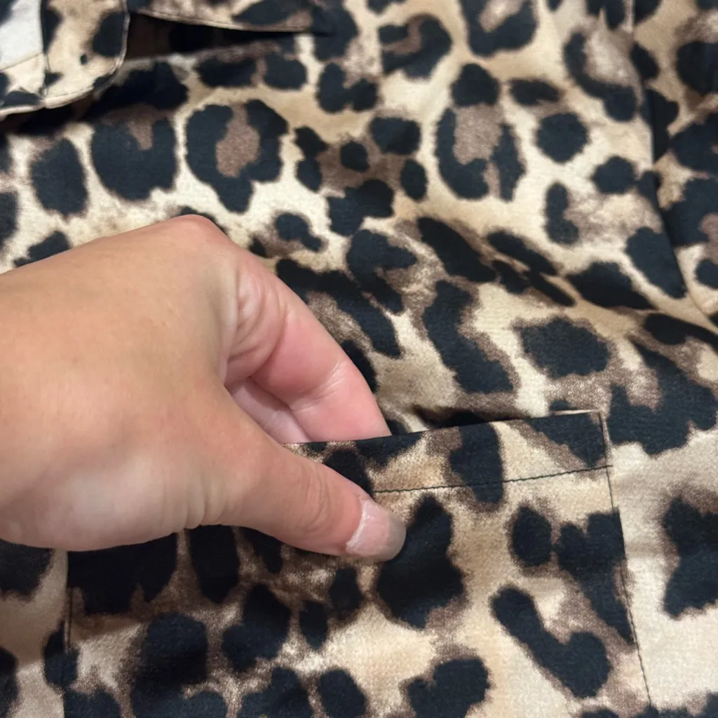 Nasty Gal Leopard Print Silky Long Sleeve Button Down Top Size 8 - Image 2