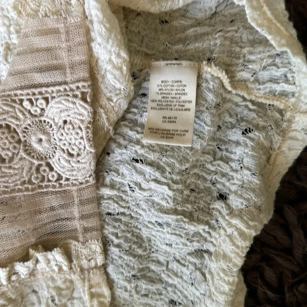 Free People - Vintage French lace slightly cropped oversized small long sleeve - Image 8