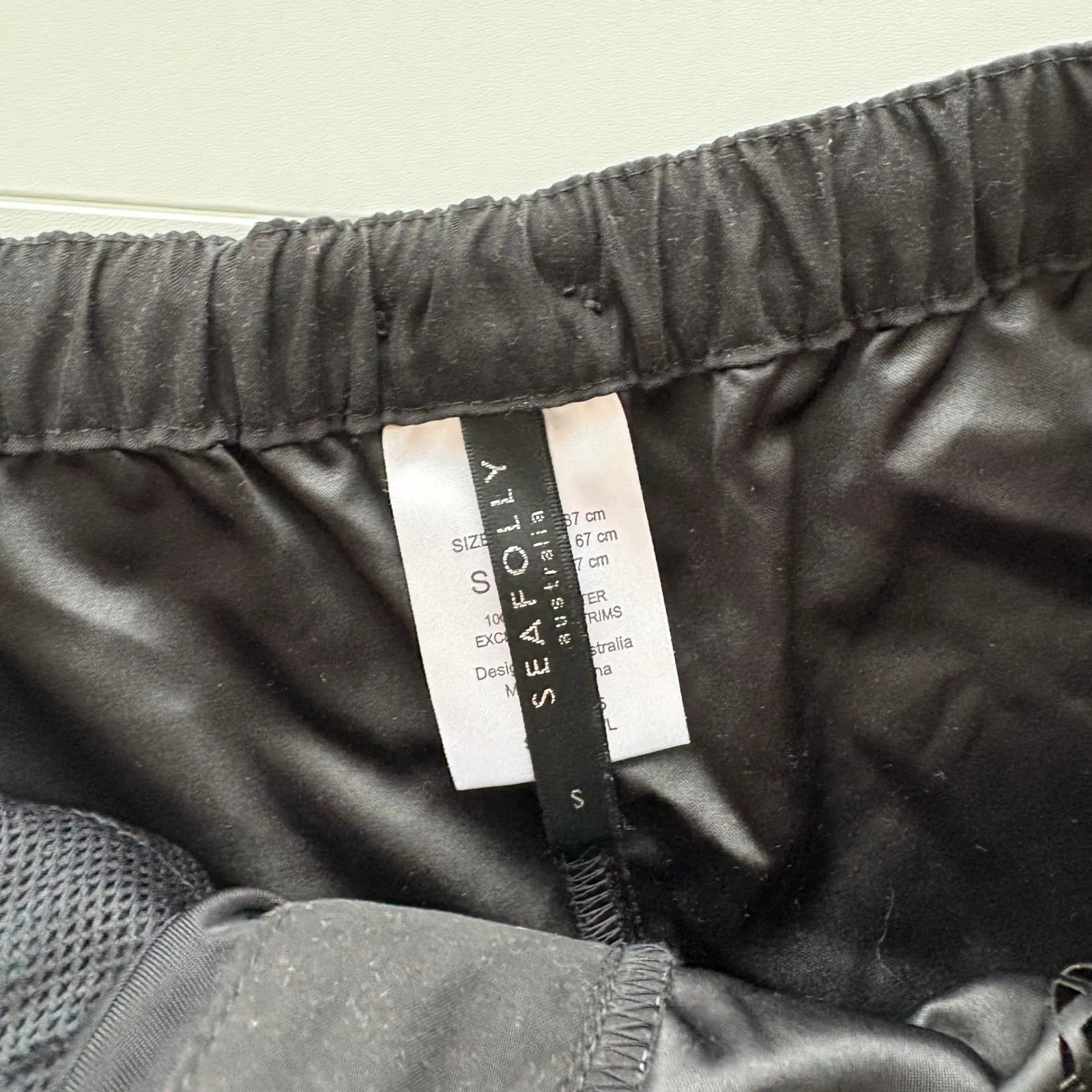 Seafolly Black Pineapple Cutout Scalloped Hem Swim Cover Up Shorts Size S - Image 5