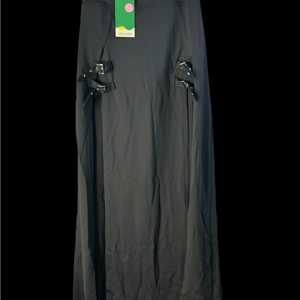 High Waisted Decorative Buckle Split
2-in-1 Maxi Casual Skirt - Image 9