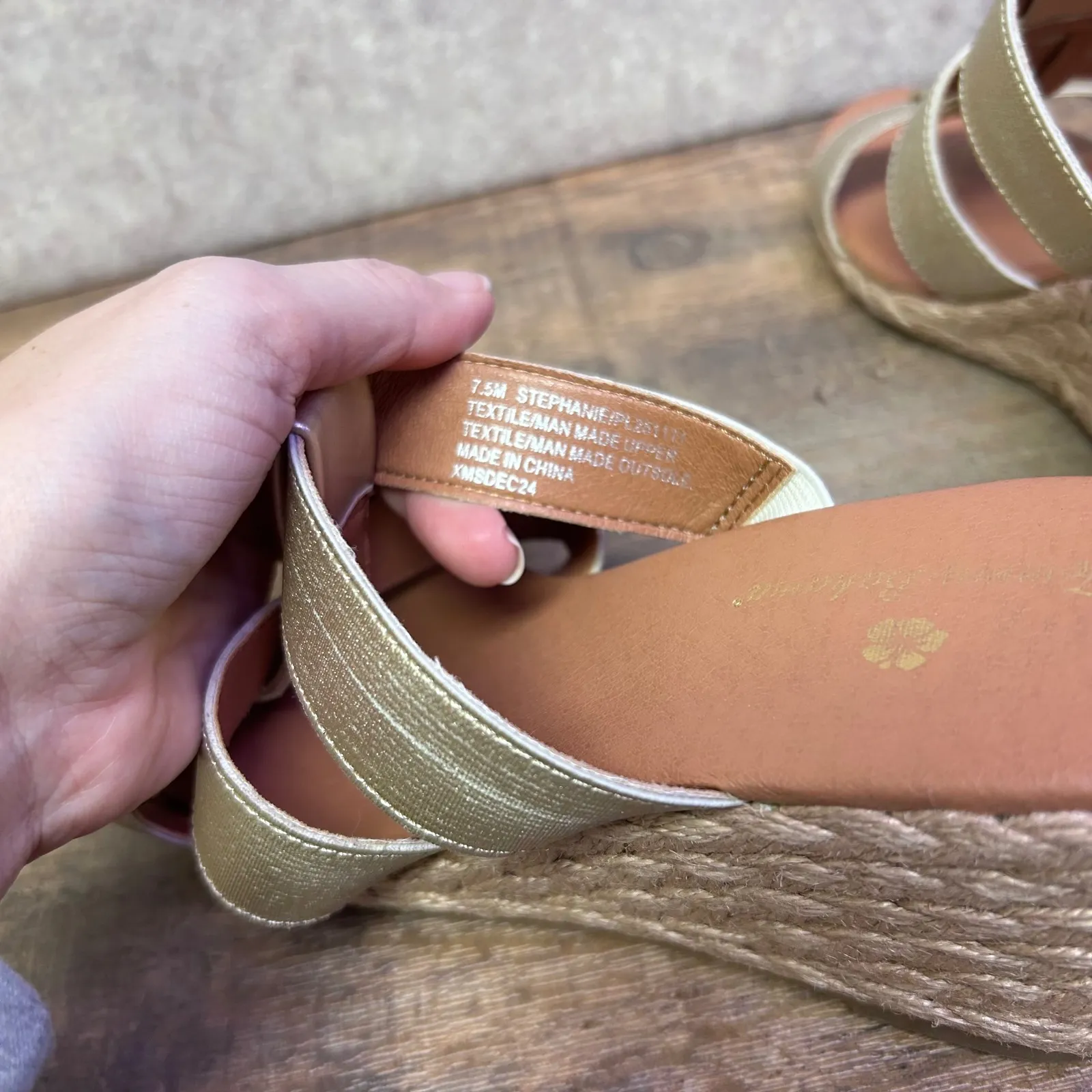 Tommy Bahama Women Gold Metallic Strappy Wedge Sandals Espadrille Size 7.5 - Image 6