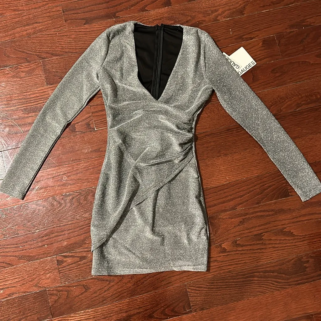 GAUGE81 Naha Metallic Dress Silver Nordstrom Mini Sexy $750 Nordstrom NWT Size M - Image 2