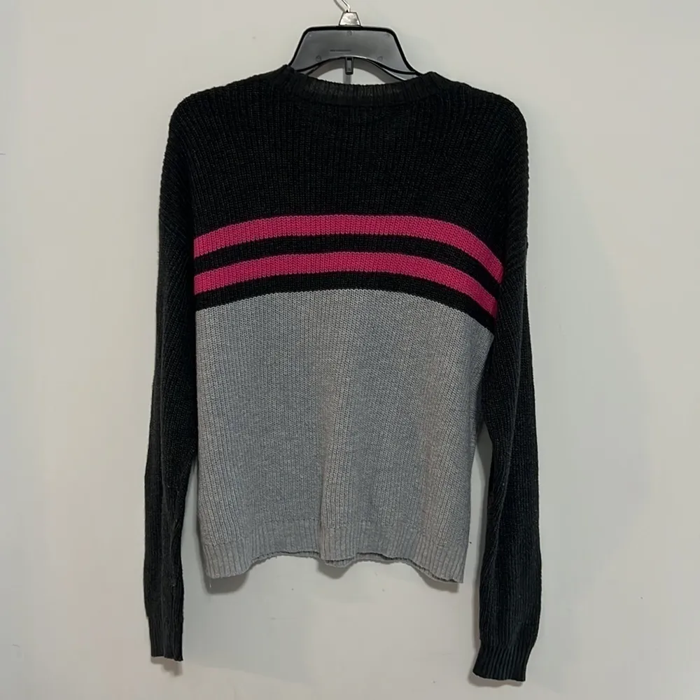 AMERICAN Eagle Sweater Grey and Pink Size Medium - Image 5