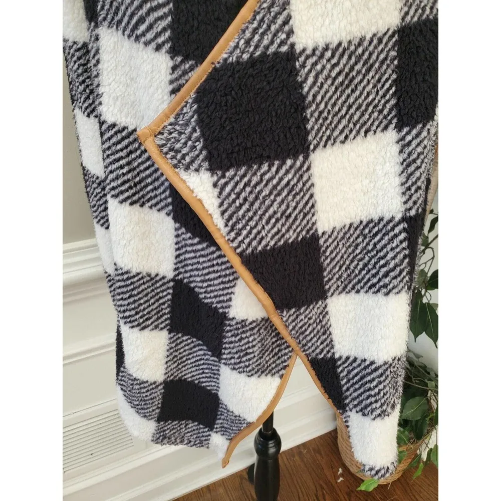 C&C California Women's Black & White Polyester Long Sleeve Open Front Jacket M - Image 4