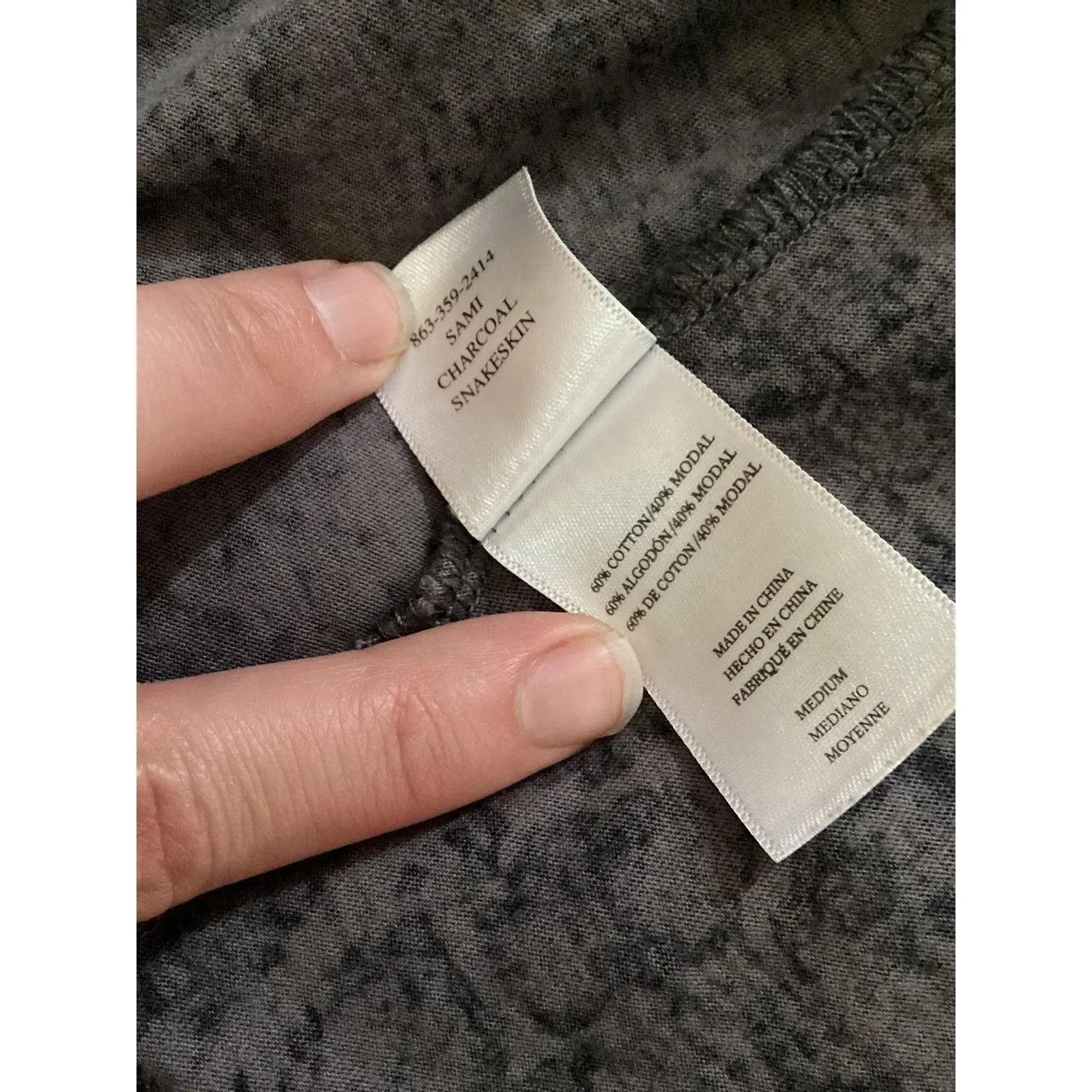 Rails Shirt Womens Medium Charcoal Snakeskin V Neck Long Sleeve Animal Print - Image 5