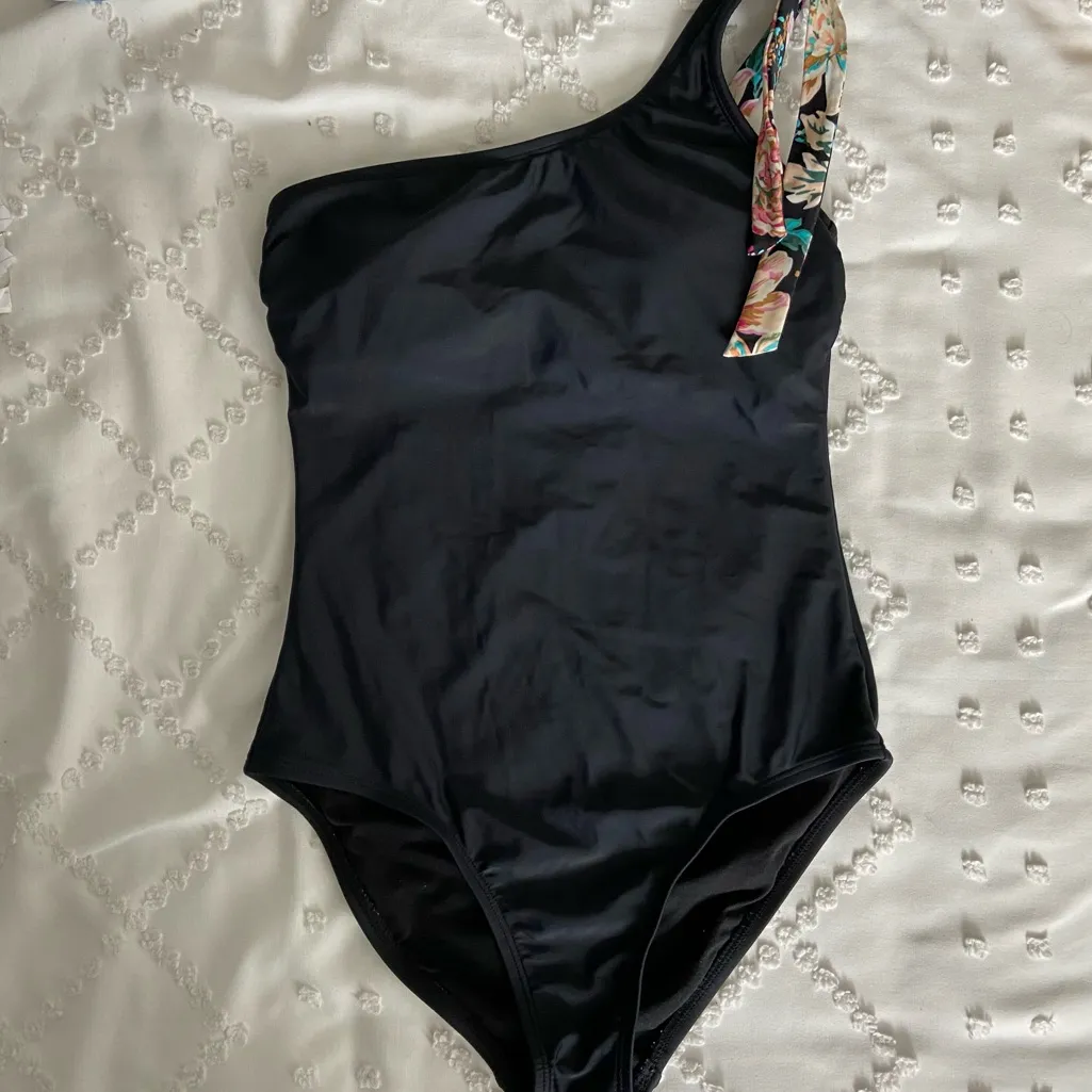 Kona Sol Black One Shoulder Tie Swimsuit One Piece Medium Coverage Size S - Image 3