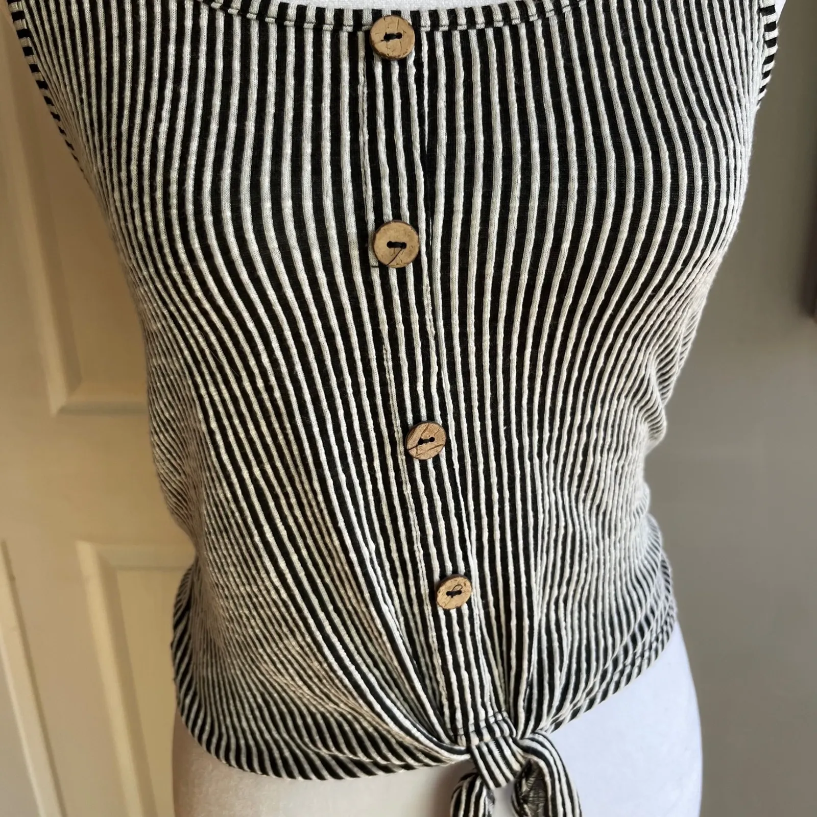 Black and White Button-Down Tank Top Cropped Feminine Striped Minimalist Chic - Image 3