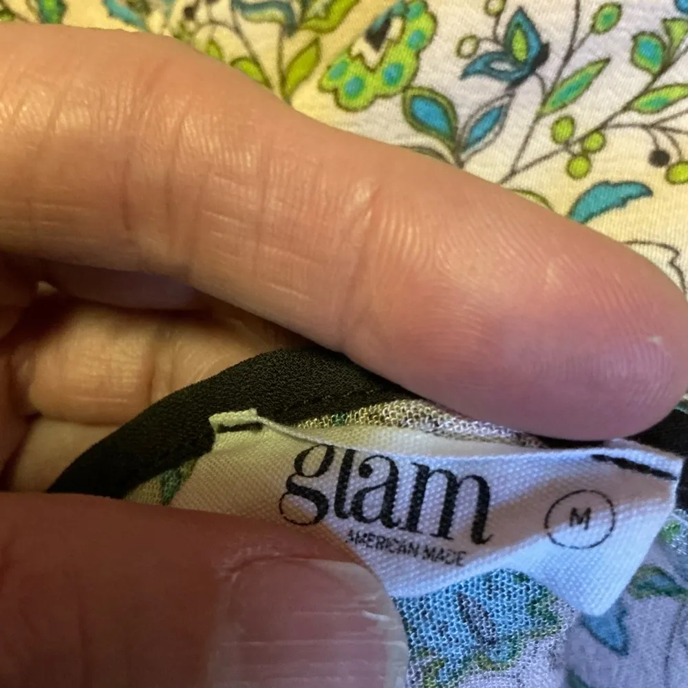 Glam Boho Floral feminine blouse - Image 2