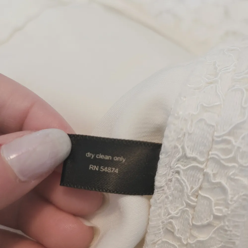 The Limited Off-White Lace Skirt - Image 7