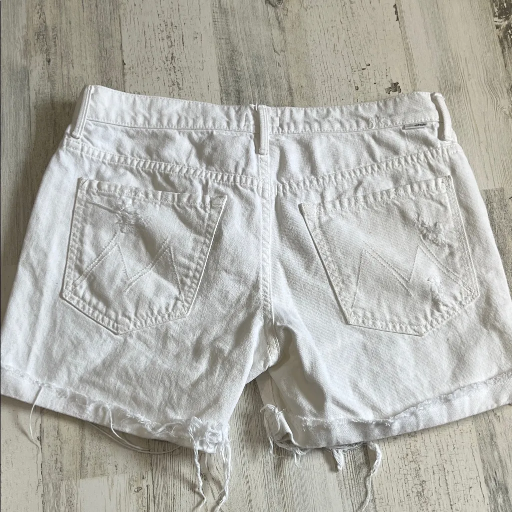 MOTHER The Loosey Fray Short Size 27 White - Image 5