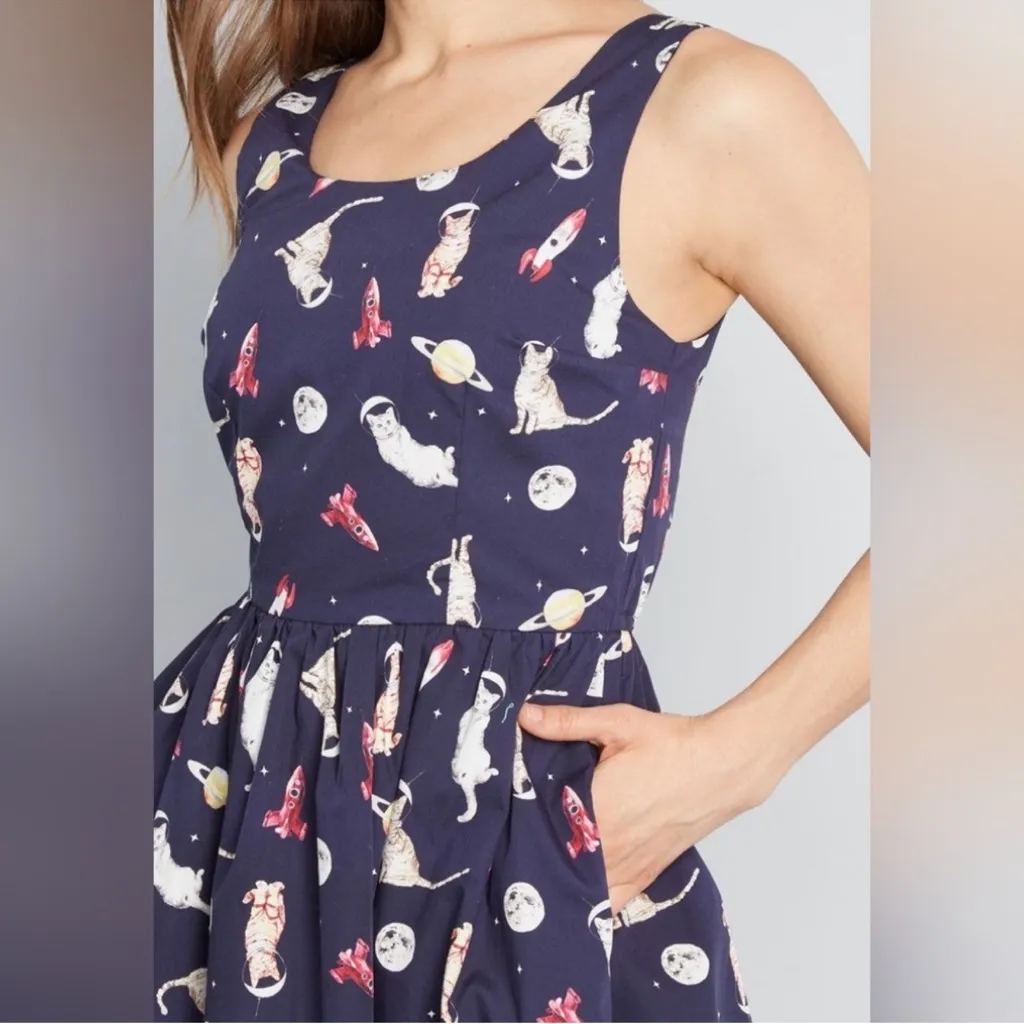 ModCloth Optimistic Effect Sleeveless Cat Space Print Dress Size M - Image 9