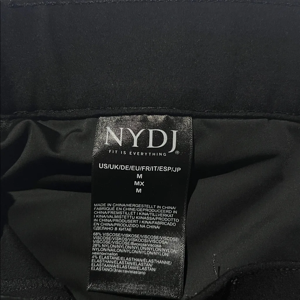 Sculpt her by NYDJ pull in leggings with back slit - Image 11