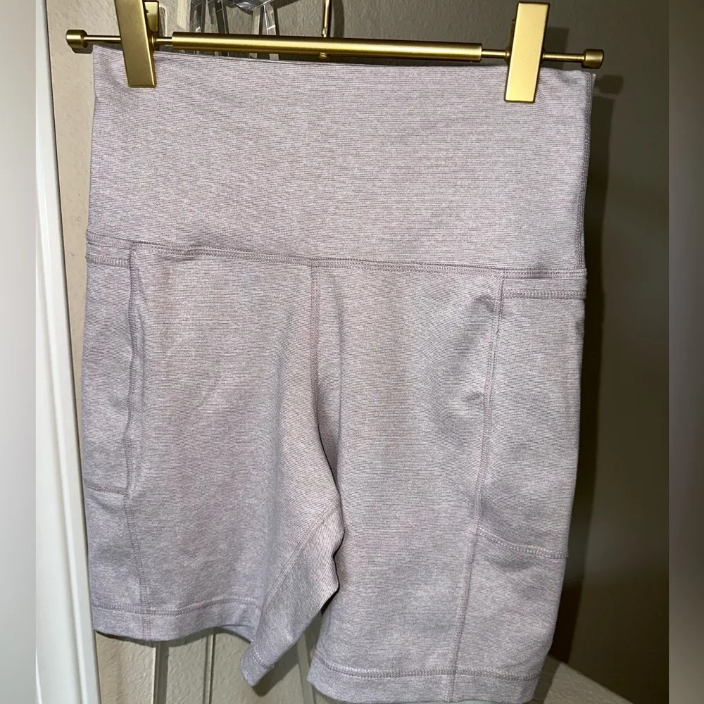 Vuori Rhythm high-wasted Biker Shorts - Image 4