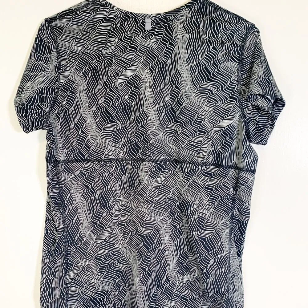 Nike Running Large L Dri-Fit Short Sleeve Top Activewear T-shirt - Image 3