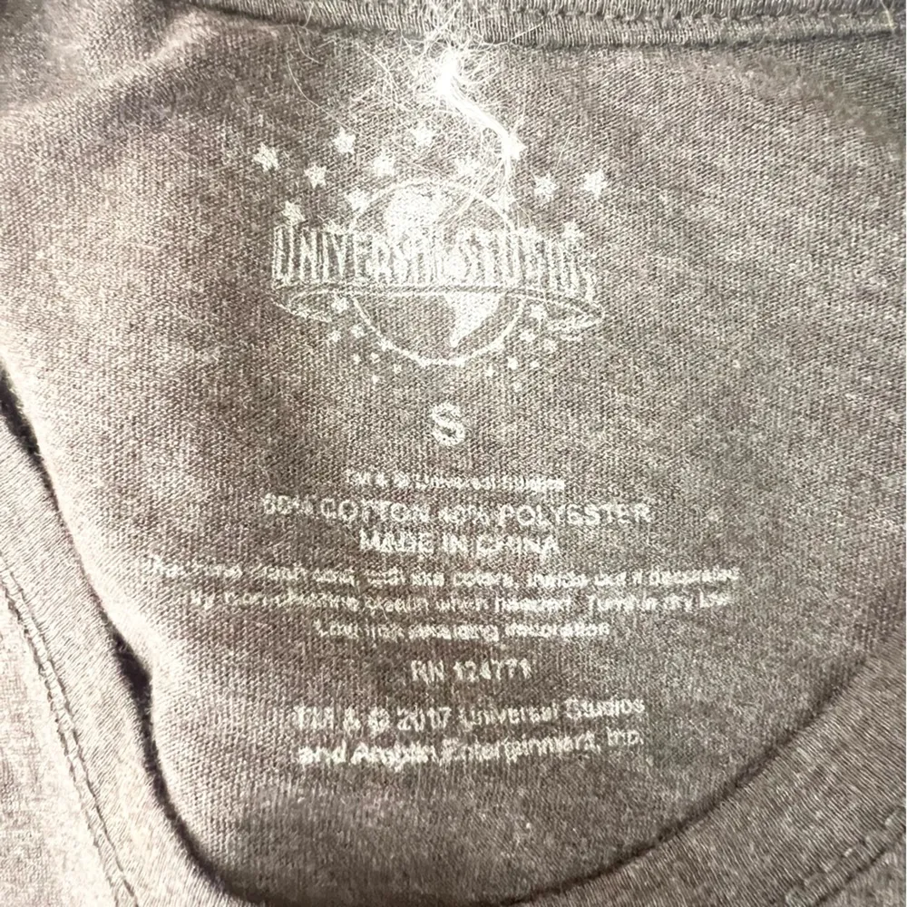 NWT Jurassic Park Gray Fitted Retro Movie Logo T - Image 6