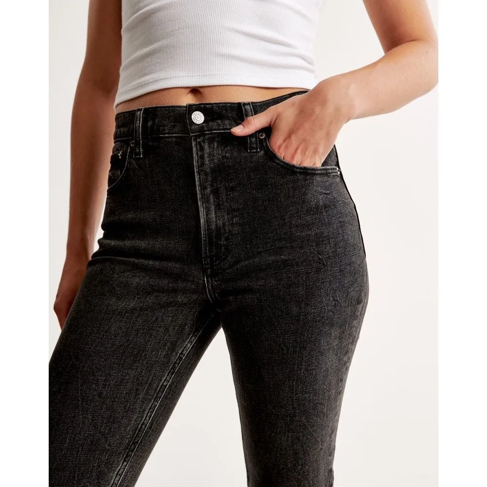 ✨Abercrombie & Fitch High Rise Mom Black Sz 26/2 Jeans✨ - Image 6