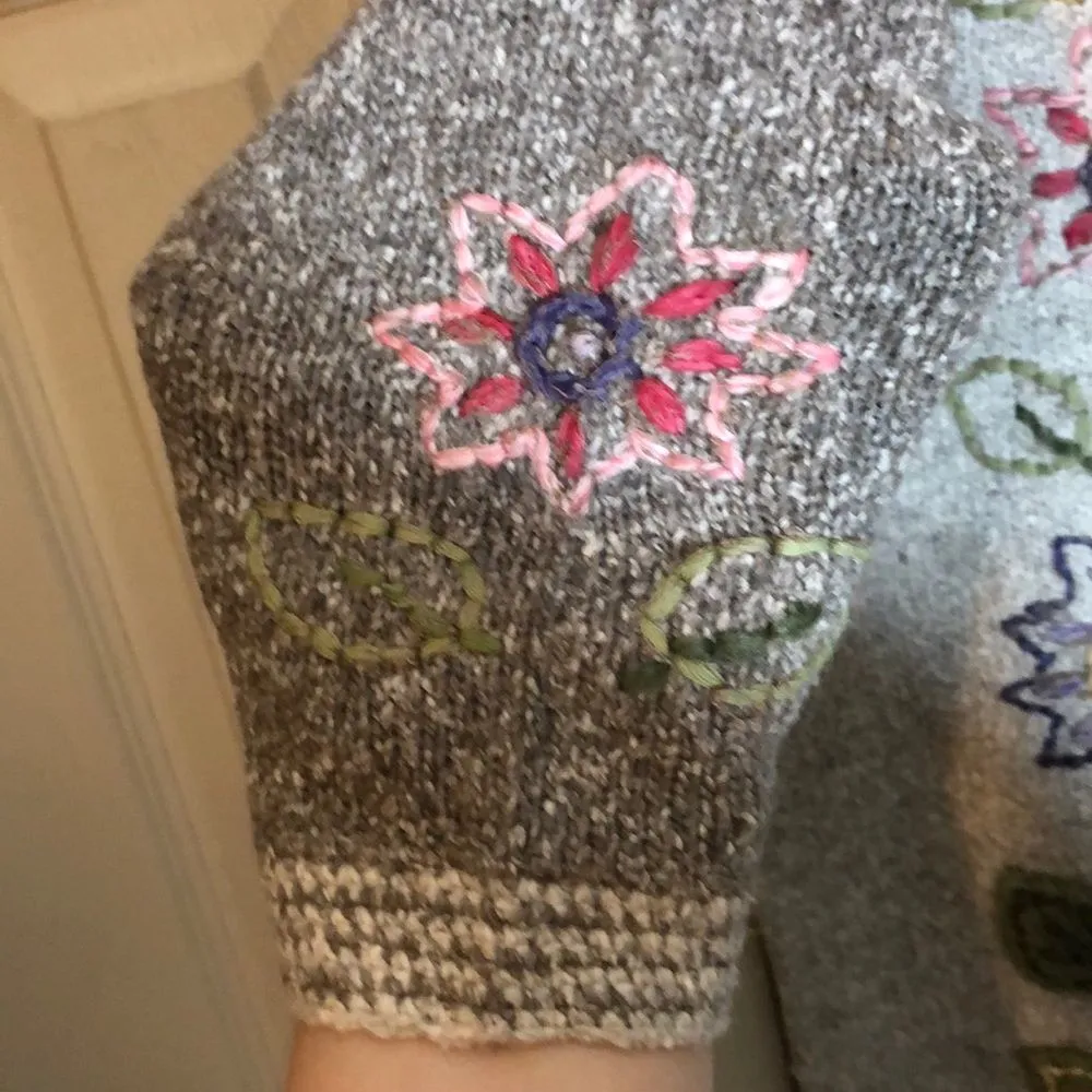 Susan Bristol Vintage Floral Sweater NWT PP - Image 6