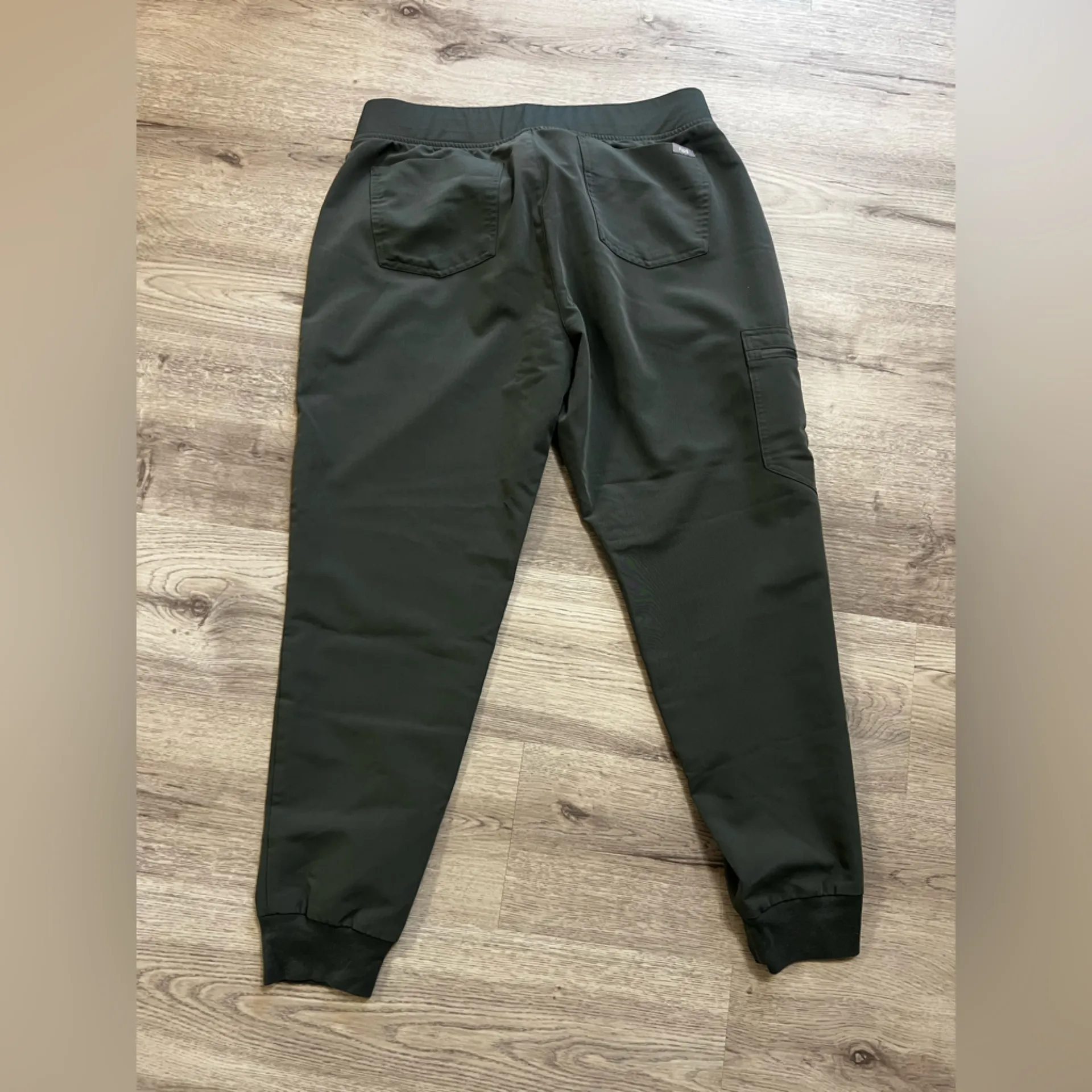 Figs Zamora Jogger Scrub Pants Bonsai color size L - Image 4