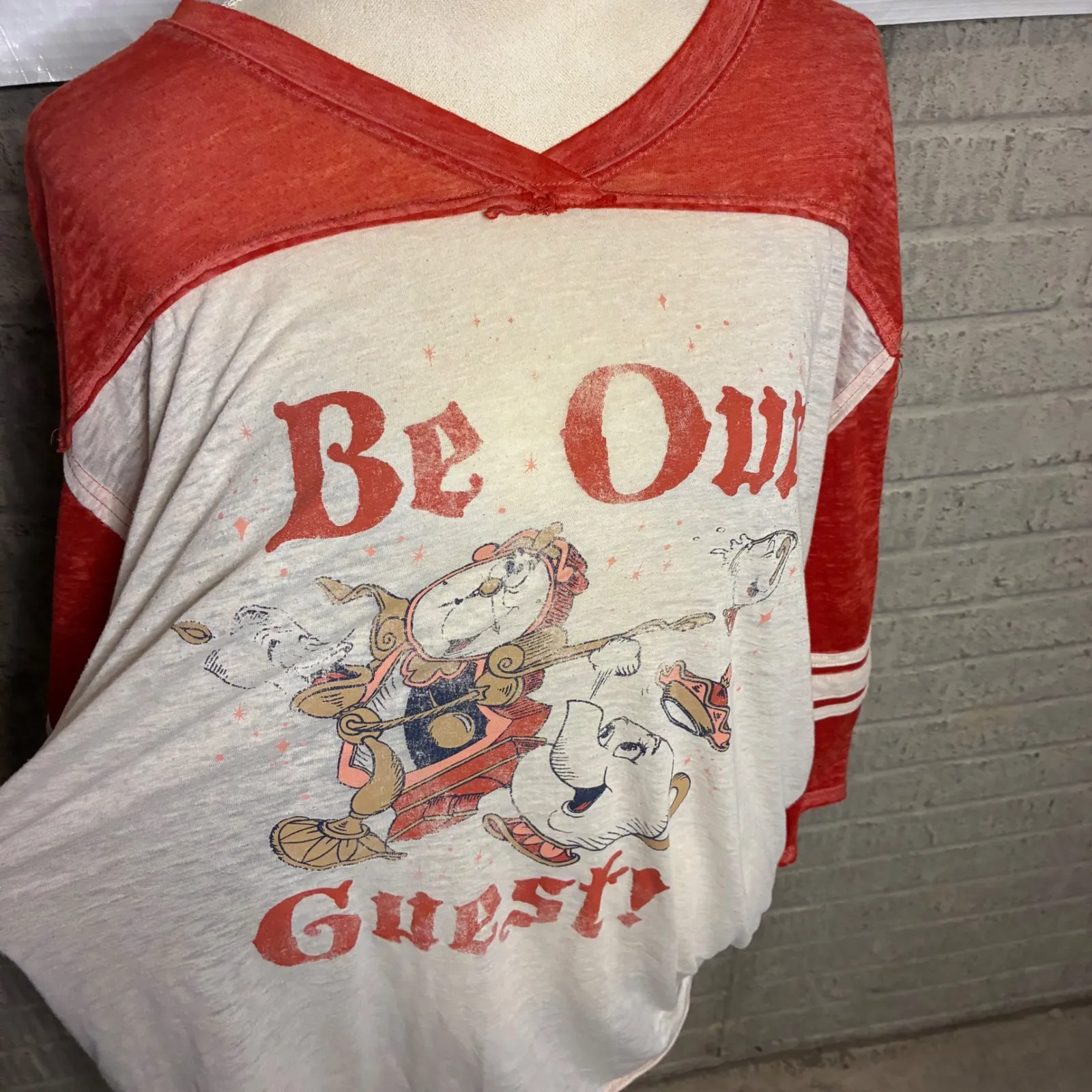 Disney Beauty‎ and the Beast Be Our Guest Red White Graphic Tee XL - Image 2