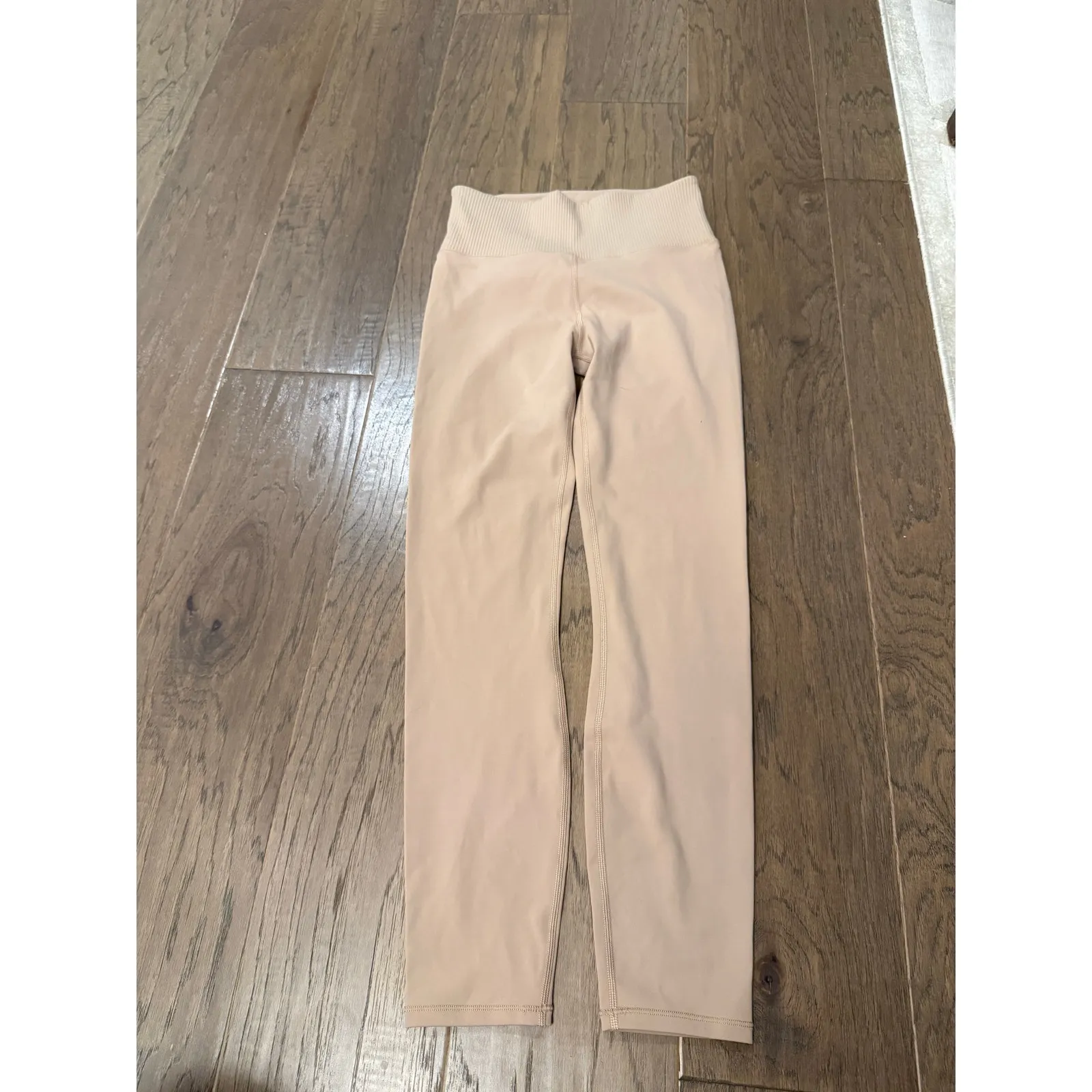 Vuori Studio leggings - Image 3