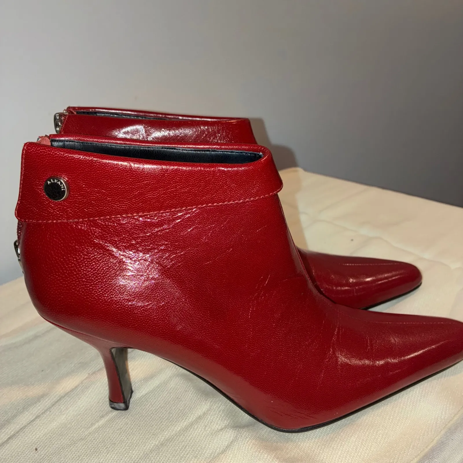New Alfani Alexis Womens 6.5M Red Leather Pointed Toe Stiletto Heel Ankle‎ Boots - Image 6