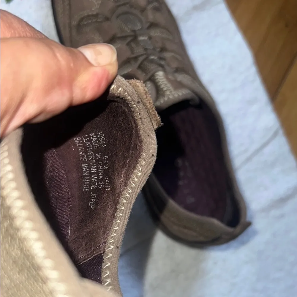 Clarks Women's Brown Casual Shoes - Image 3