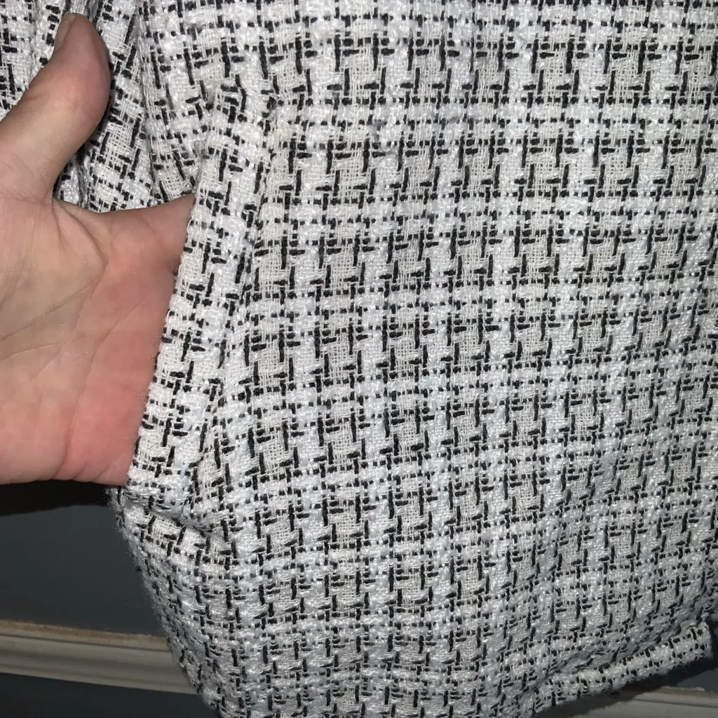 Stoosh Women's Black and White Tweed Button Front Jacket Pockets Small - Image 7