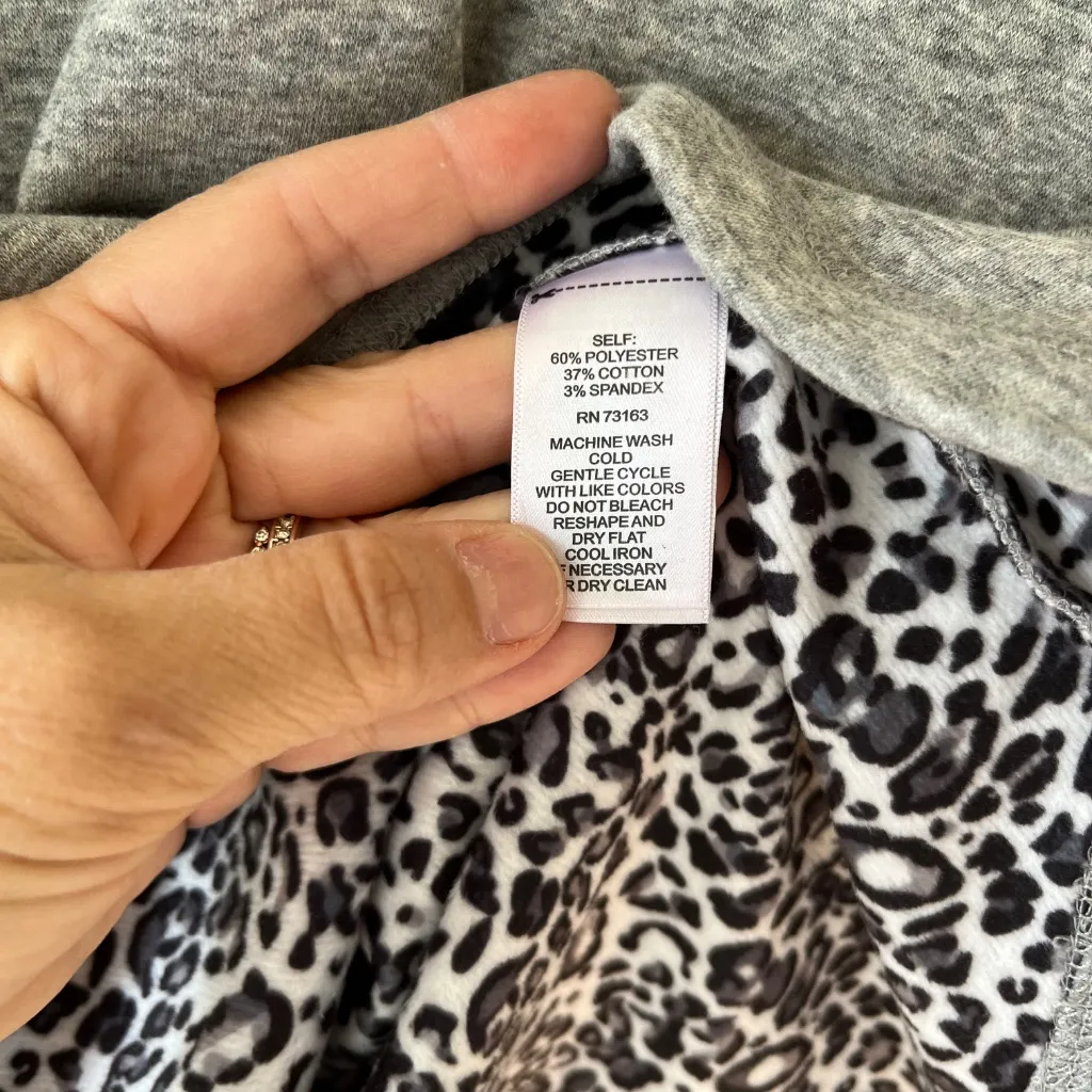 Cable n Gauge Sz M Gray Sweatshirt Soft Fleece Stretch Pullover V Neck‎ - Image 7