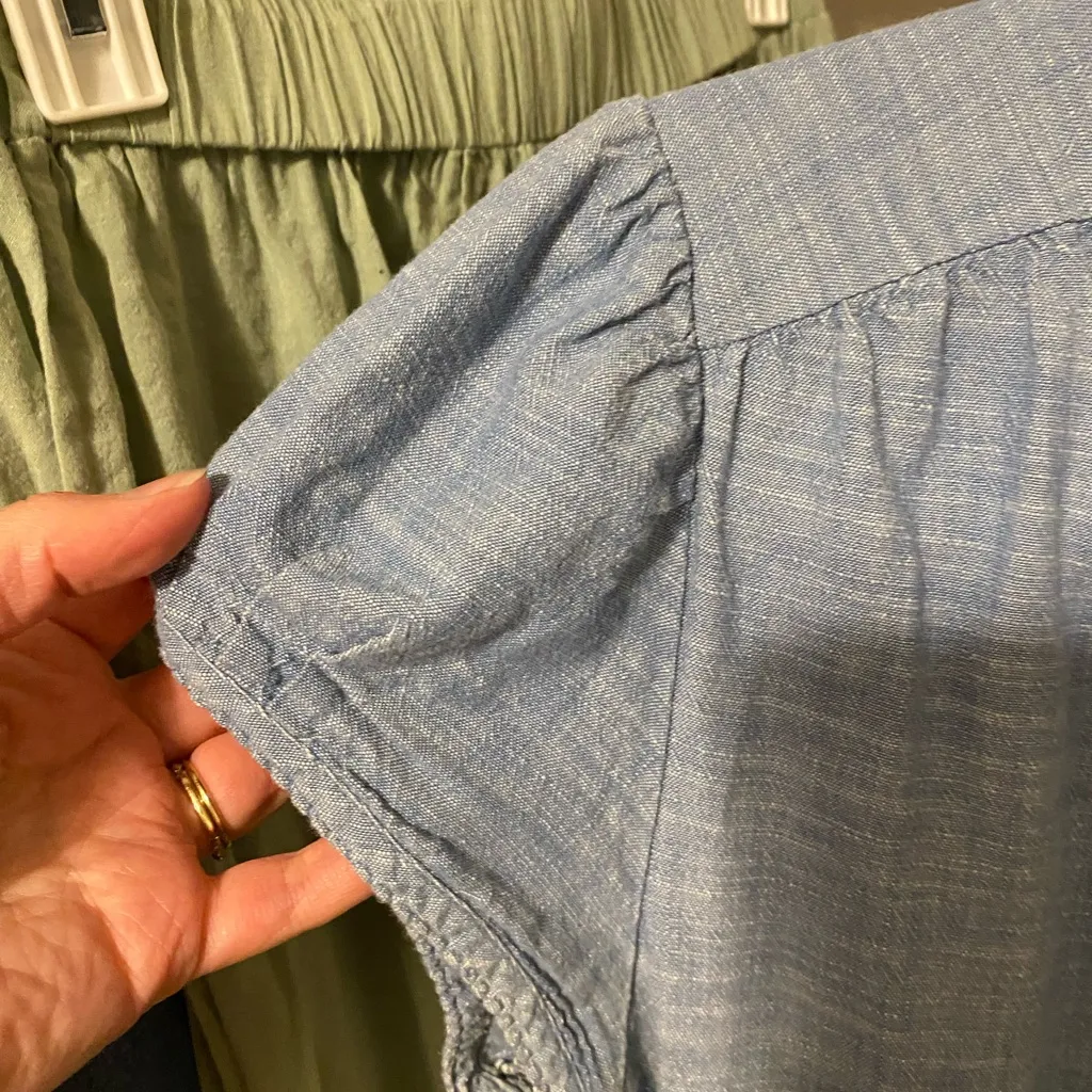 GAP Chambray‎ Denim Short Cap Sleeve V Neck Wrap Light Blue Midi Dress Size 10 - Image 4