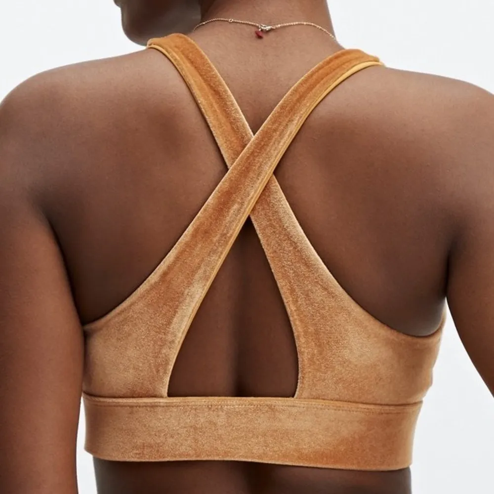 Fabletics Oasis Twist Velour Padded Sports Bra - Light Honey Yellow Gold - Image 2