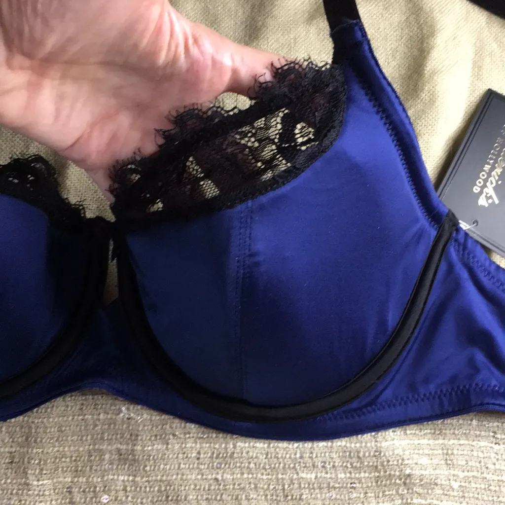 Bin 5 New Frederick’s of Hollywood Eliana Full Figure Sweetheart Bra Size 32DD - Image 4