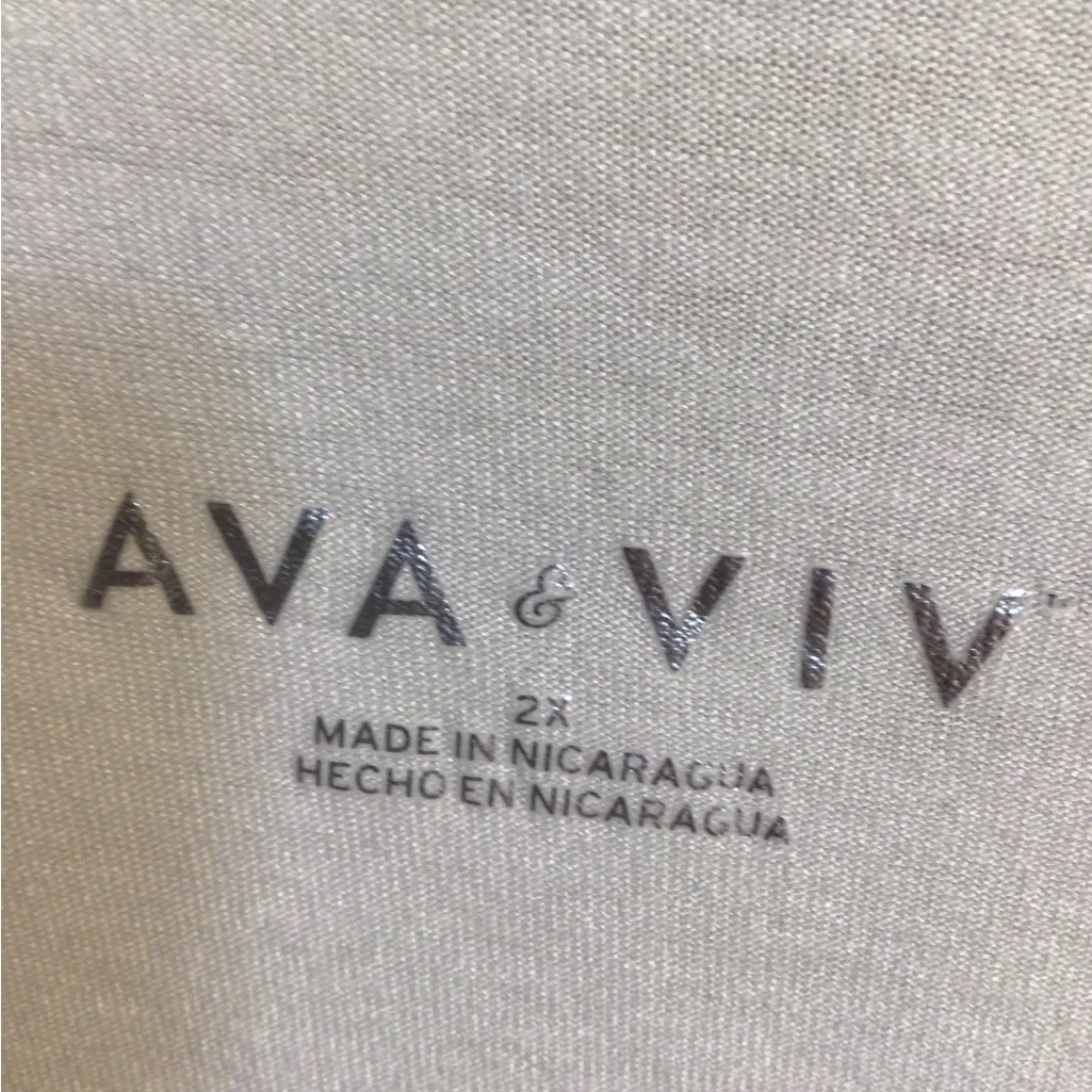 Ava & Viv Classic White Short Sleeve Tee - Image 2