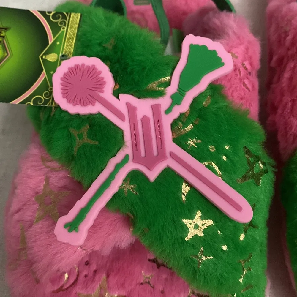 WICKED New! Women’s pink/green plush platform slippers size 9 - Image 3
