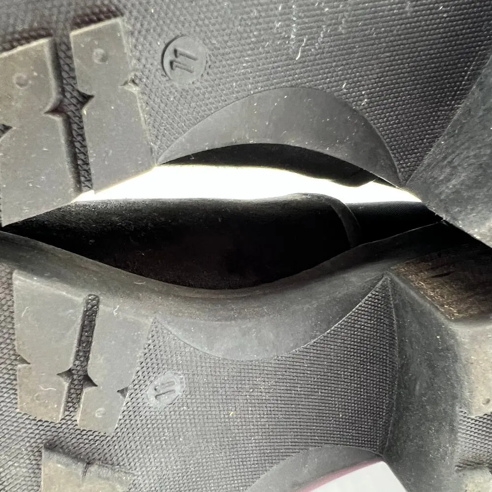 Crown Vintage Chelsea Size 11 Chunky Heel Ankle Boots Booties Black Slip On - Image 9