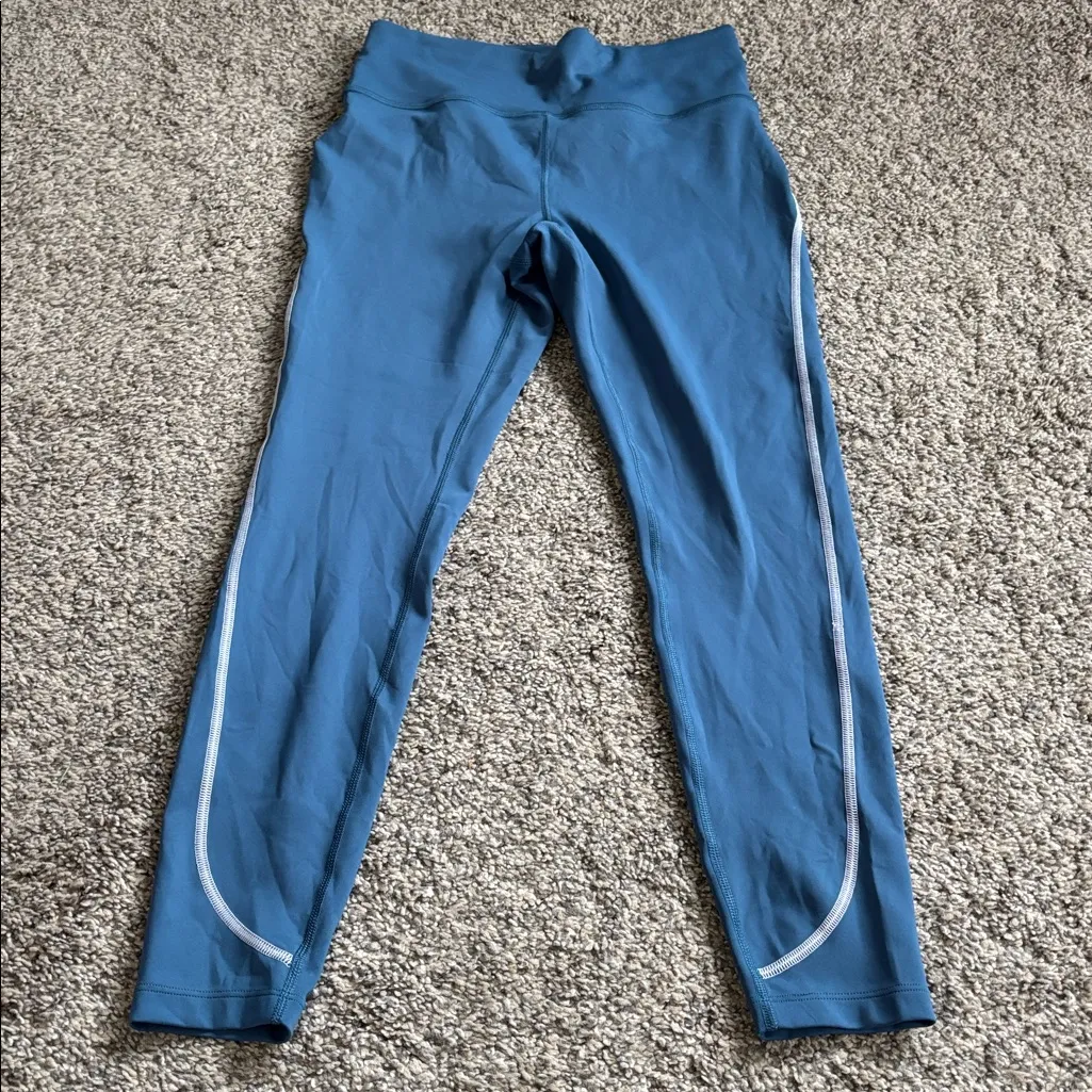 Peloton Leggings size medium - Image 2