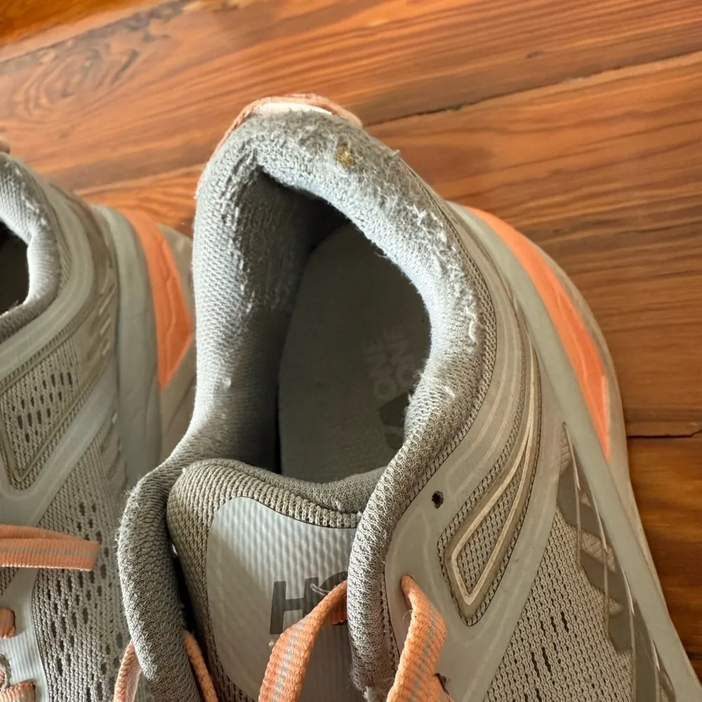 Women’s Hokas One One Tennis Shoes/ Sneakers Gray Size 8 - Image 9