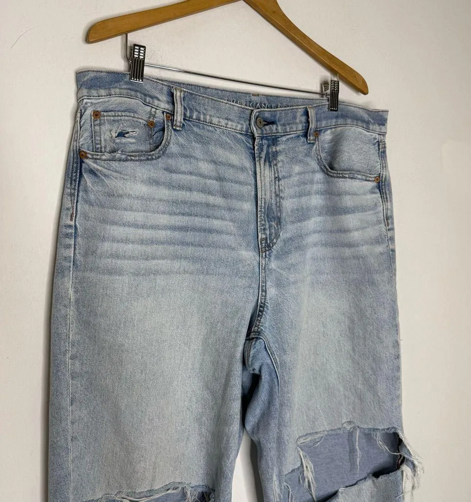 American Eagle STRIGID Super High-Rise Baggy Straight Jeans Size 16 Light Wash - Image 6