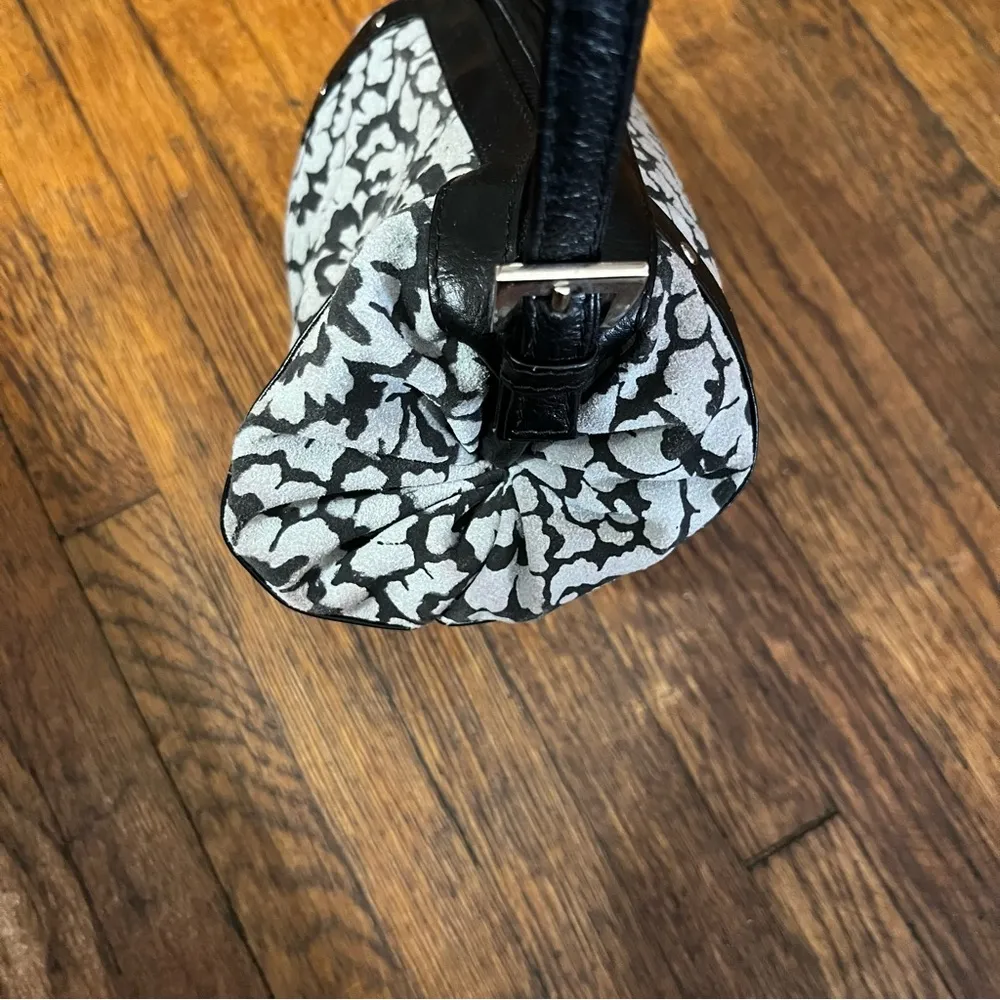 Small printed barrel bag/ purse with metal stud accents. Zipper closure. (Y2K) Black - Image 5