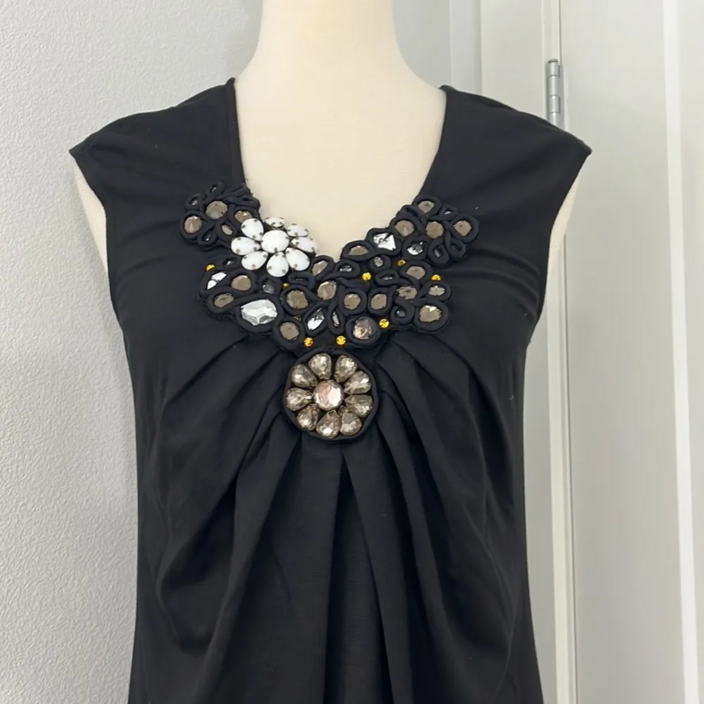 Prairie Medium Black Crystal Jeweled Neckline Sleeveless V - Image 9