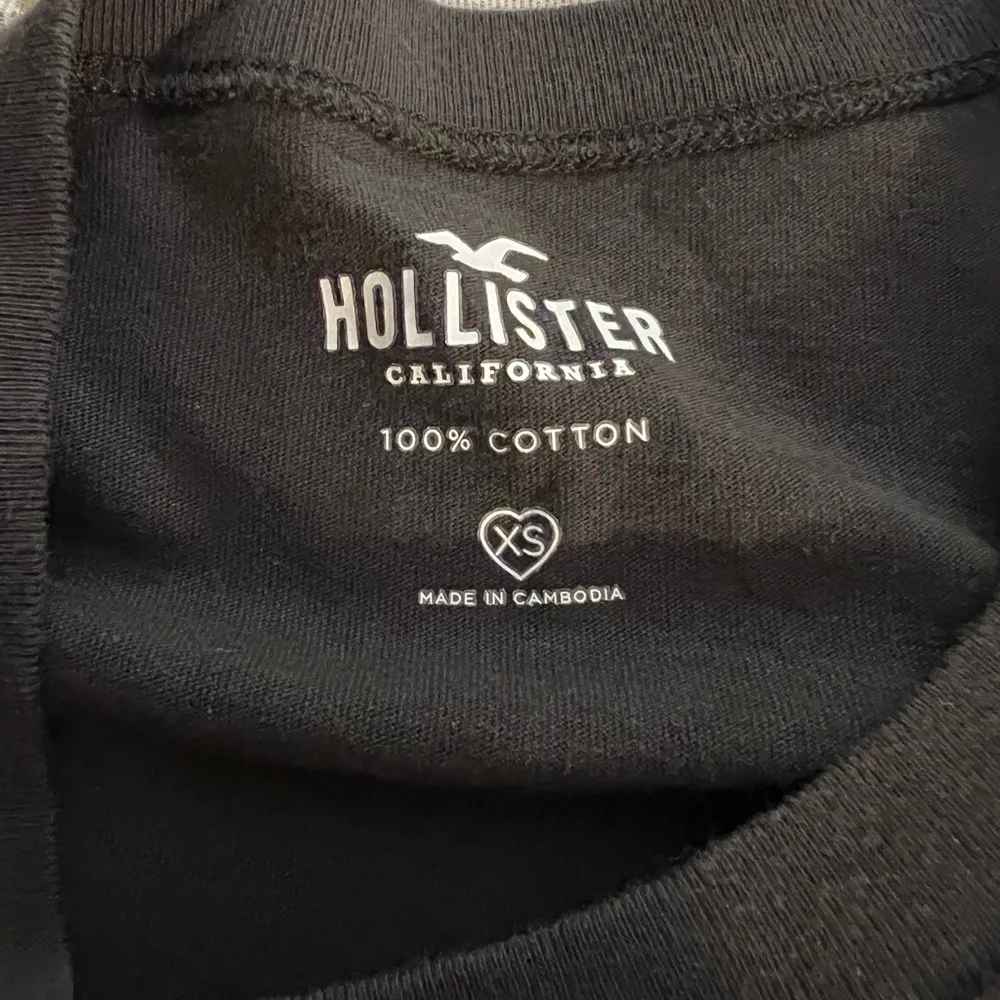 Hollister Graphic T-Shirt - Image 2