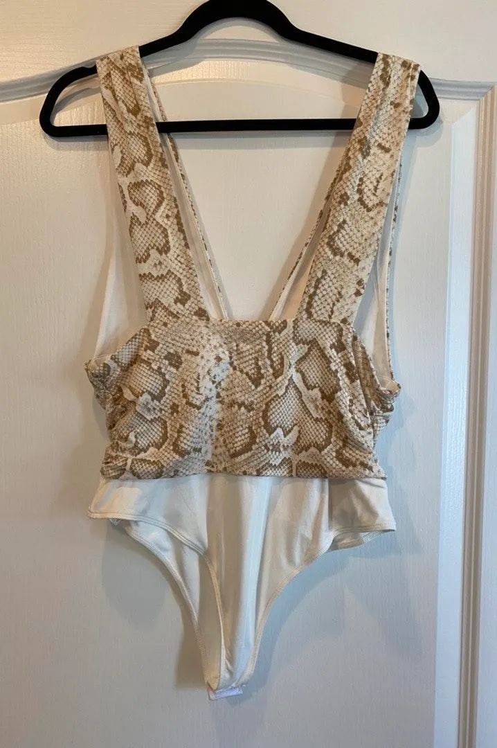 Vestique Bodysuit - Image 2