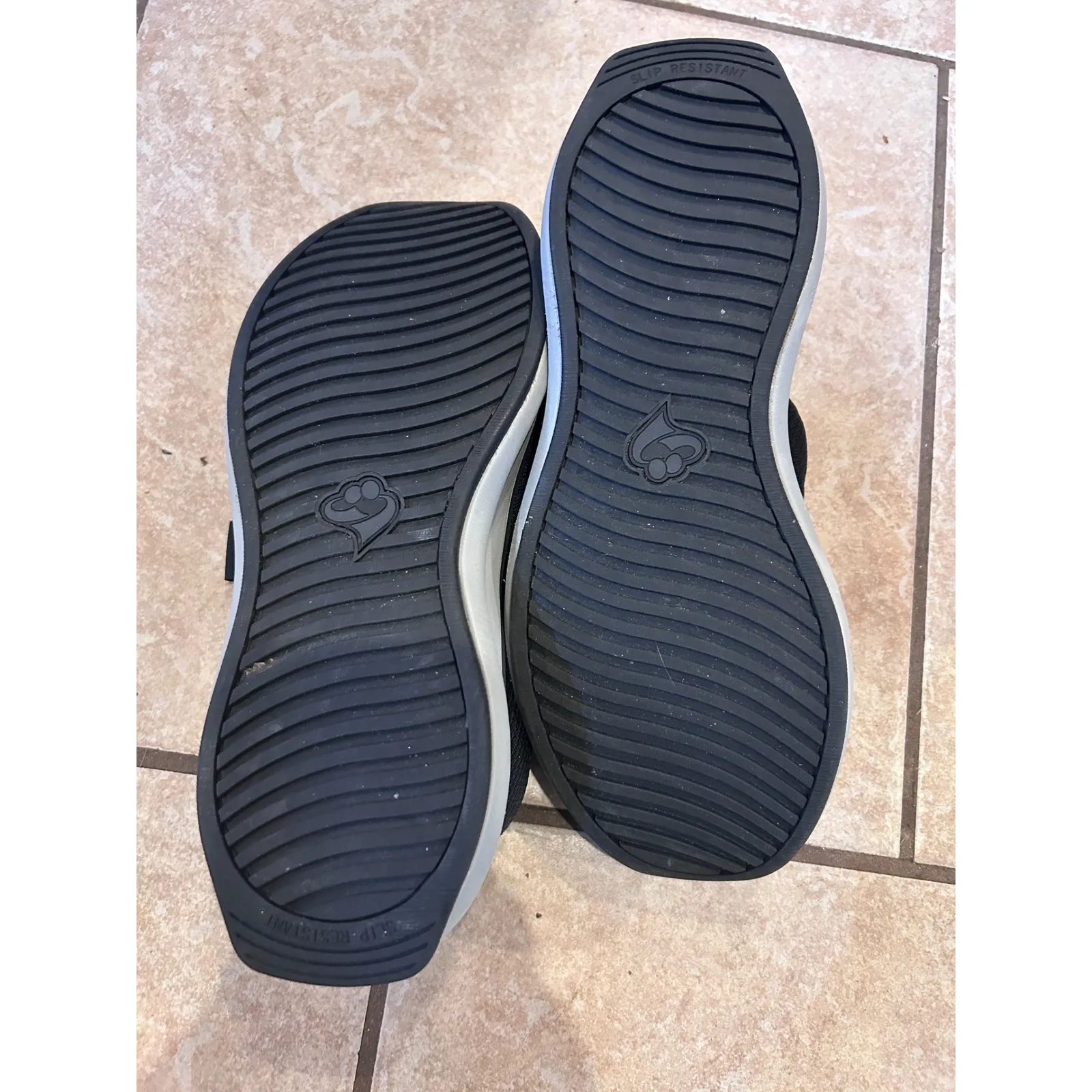 Silverts Black Slip On Shoes Womens Size 8 Easy Close Adjustable Strap - Image 7