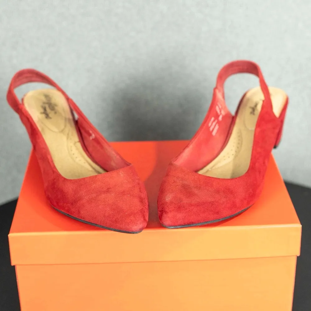 dexflex comfort Red Suede Slingback Heels - Image 3
