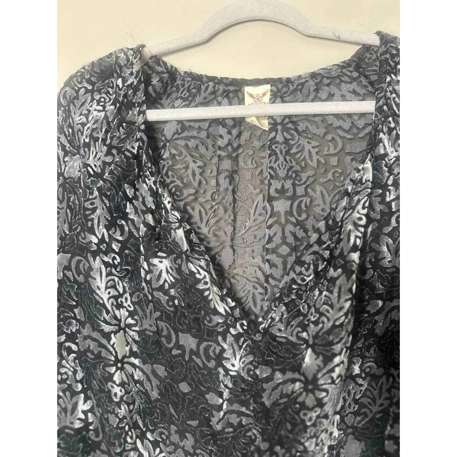 Vtg Faded Glory Size L Velvet Burnout Sheer Top Grey Floral Whimsigoth Fairy - Image 3