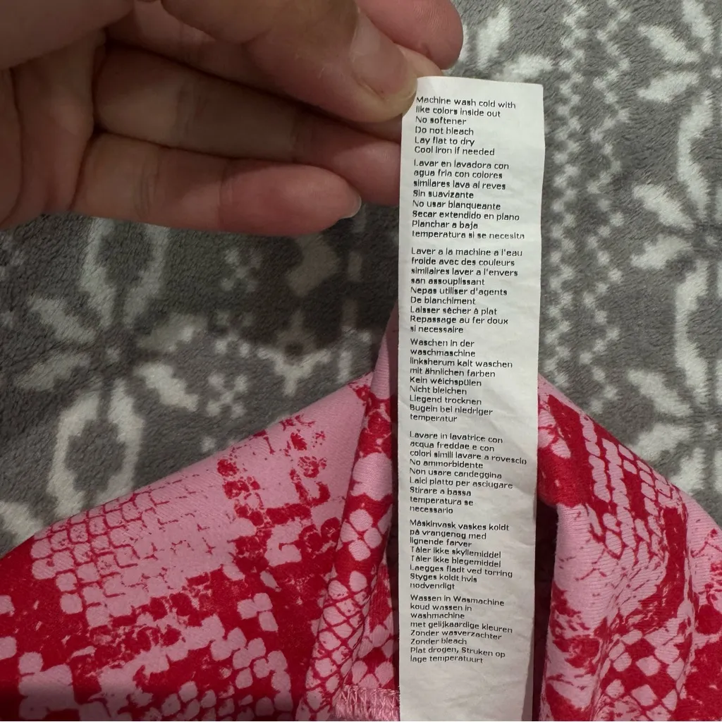 Fabletics Define PowerHold High-Waisted Capri Persimmon Phyton‎ Size XXS - Image 4