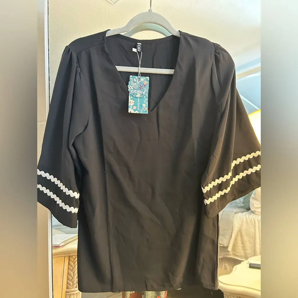 NEW 3/4 Bell Sleeve Flowy Blouse V Neck Shirt Loose Chiffon Top M Black Size M - Image 3