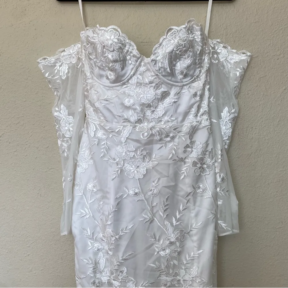 HOUSE OF CB size  M D-DD  'Isabelle' White Lace Long‎ Sleeve Bridal Gown NWOT - Image 14