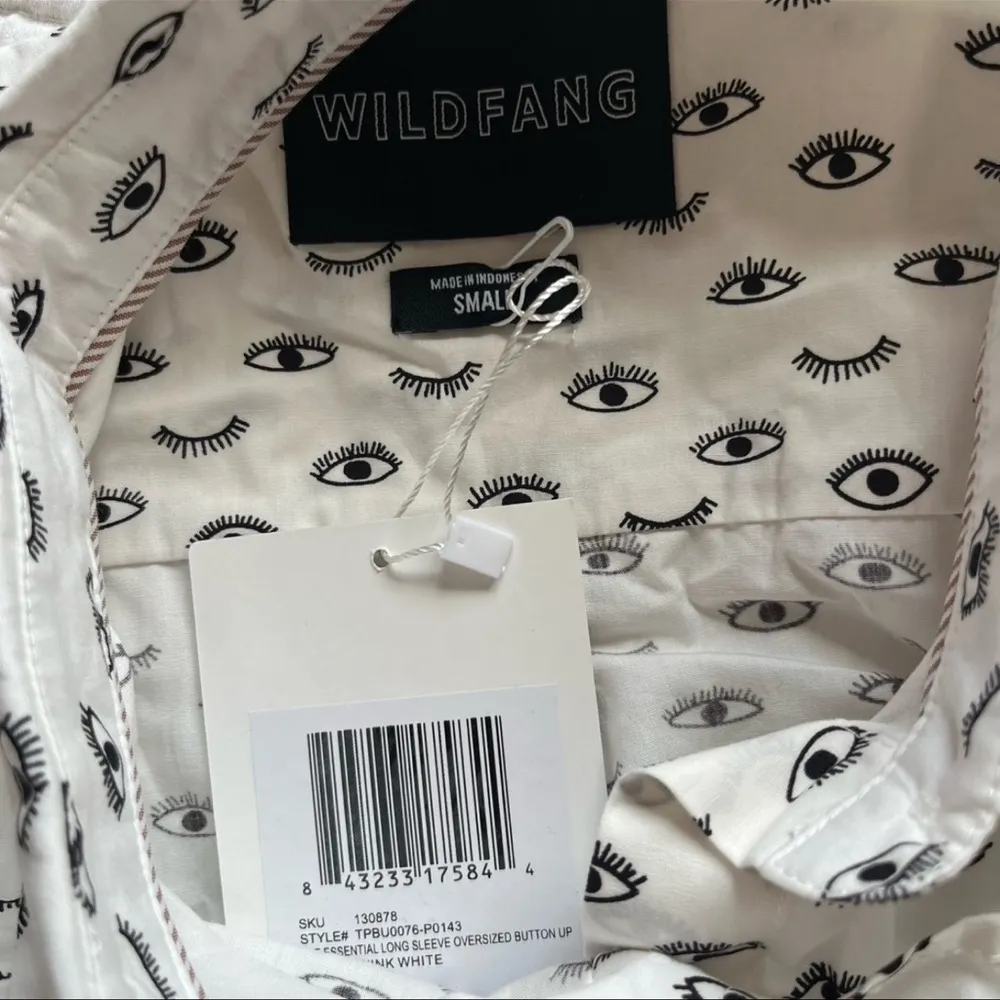 THE ESSENTIAL LONG SLEEVE OVERSIZED
WRAP BUTTON UP White - Image 7